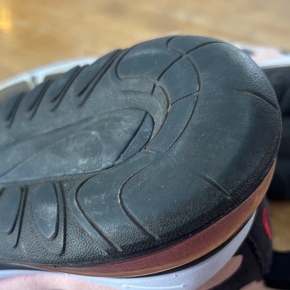 Nike Air Max 270 React Black Coral - Picture 7 of 12